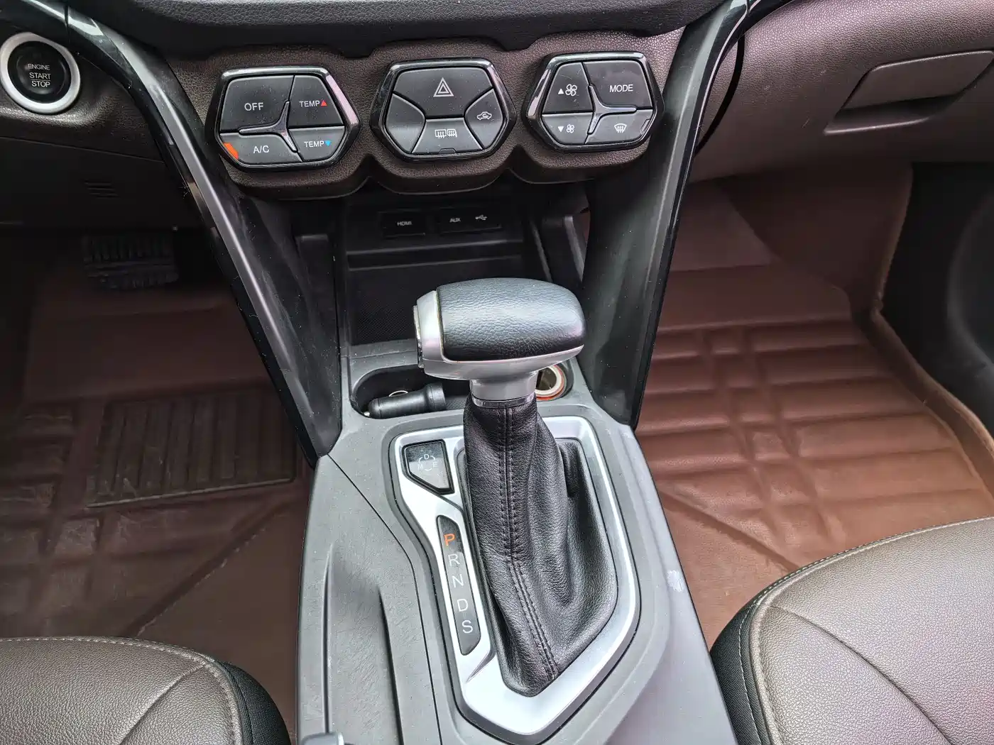 GAC Trumpchi Trumpchi GS4 2015 200T G-DCT Luxury Edition фото 11
