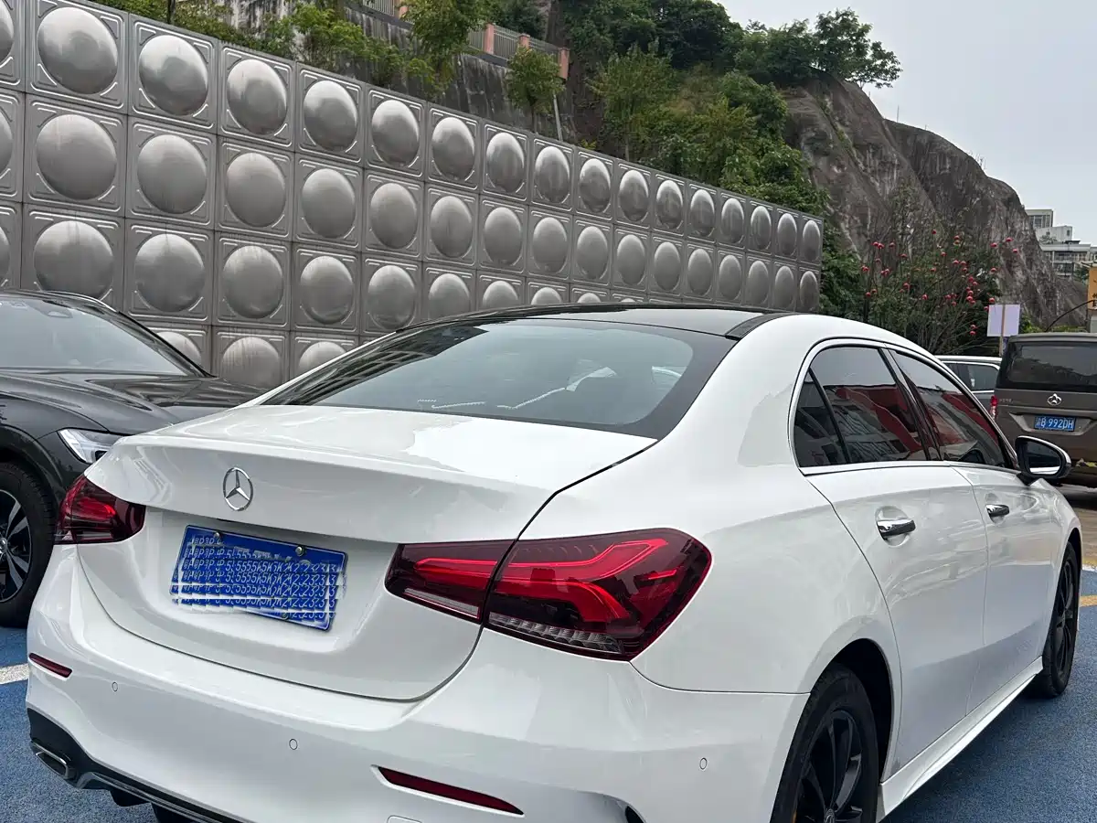 Mercedes-Benz A-Class 2022 A 200 L Sport Sedan Style фото 6