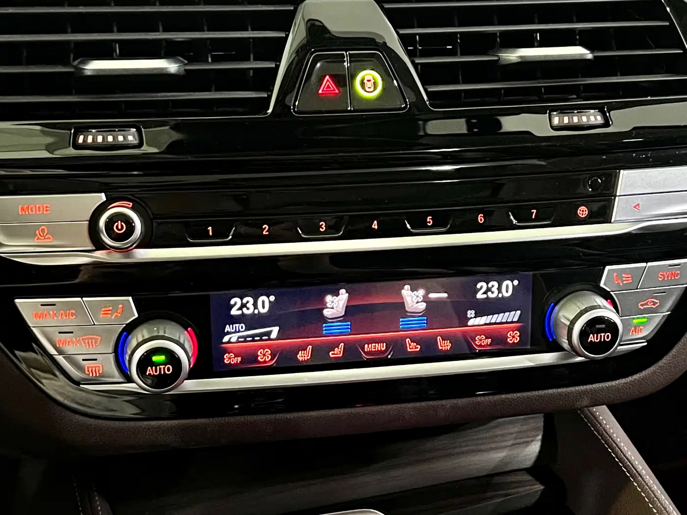 BMW 5 Series 2021 530Li Leading Luxury Package фото 12