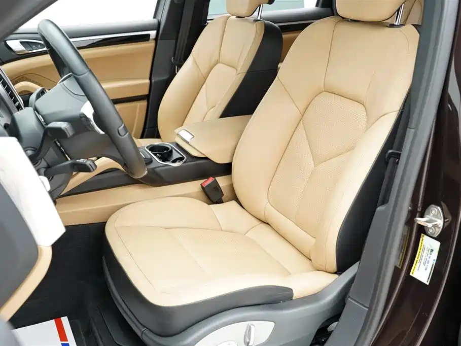 Porsche Cayenne 2014 Cayenne Platinum Edition 3.0T фото 7