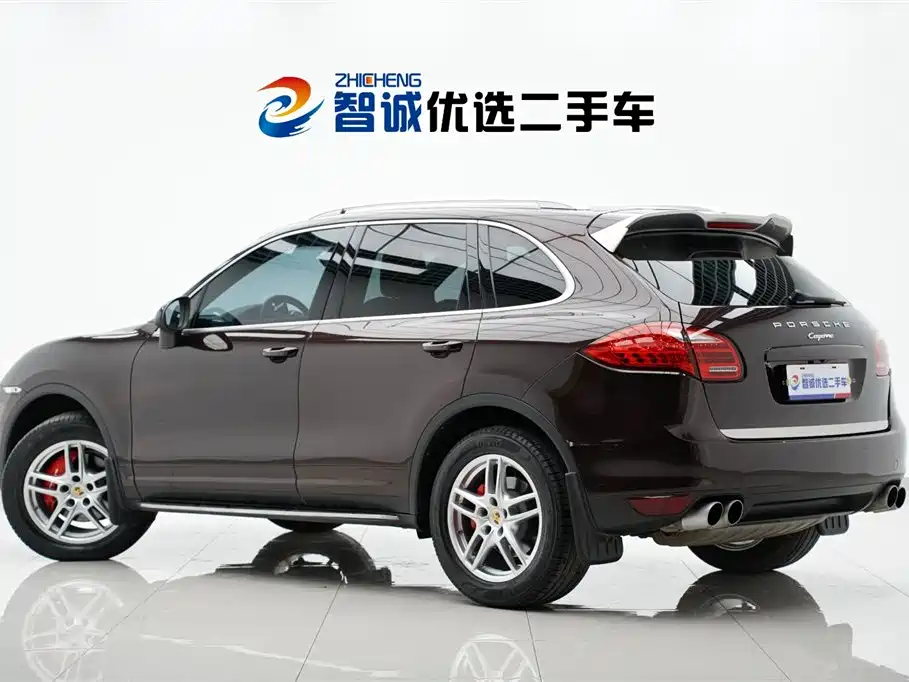 Porsche Cayenne 2014 Cayenne Platinum Edition 3.0T фото 31