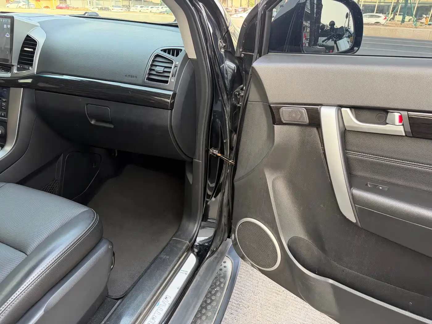 Chevrolet Captiva 2014 2.4L 4WD Flagship 7-seater фото 16