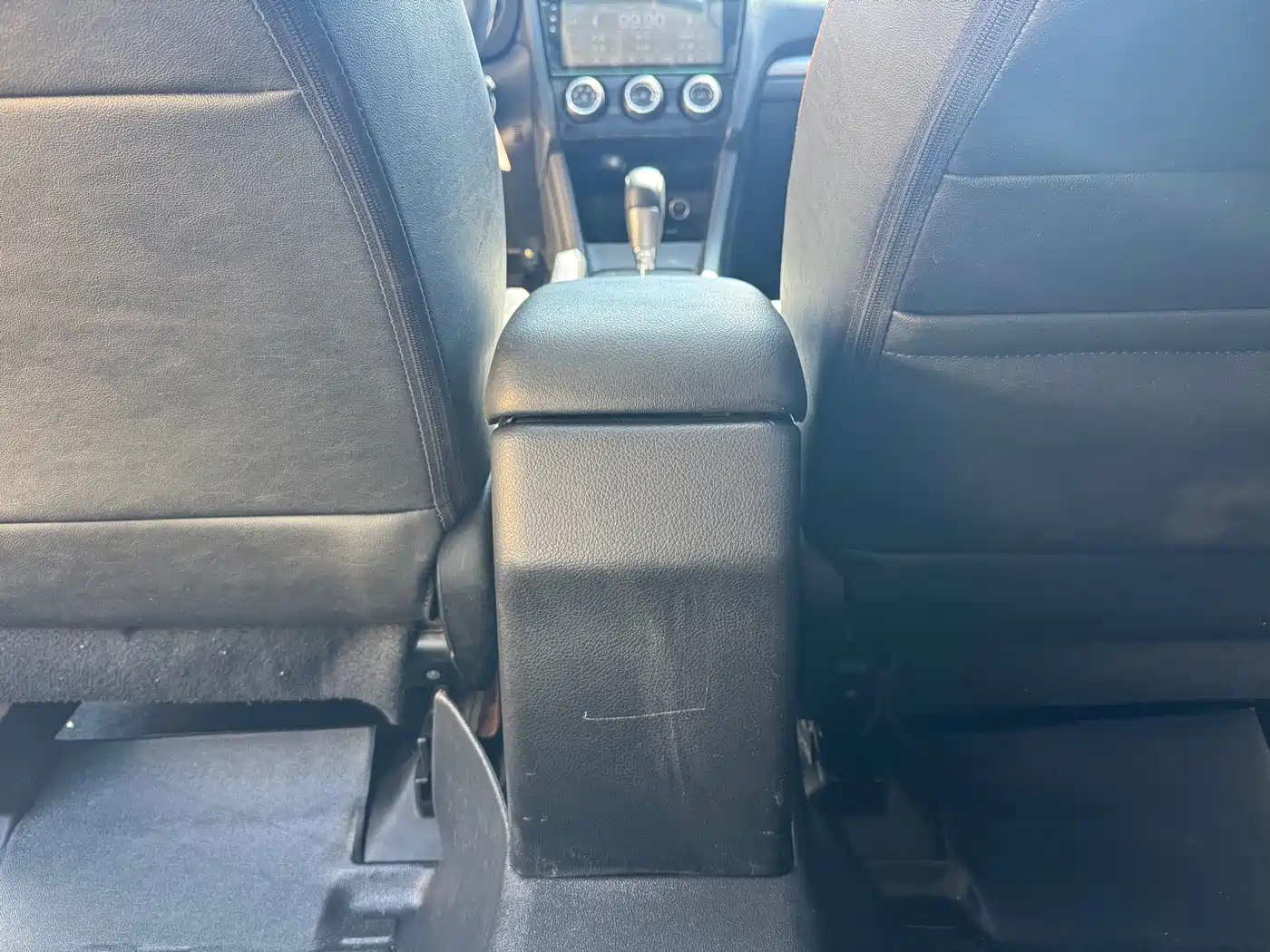 Subaru XV 2012 2.0i Comfort Edition фото 12