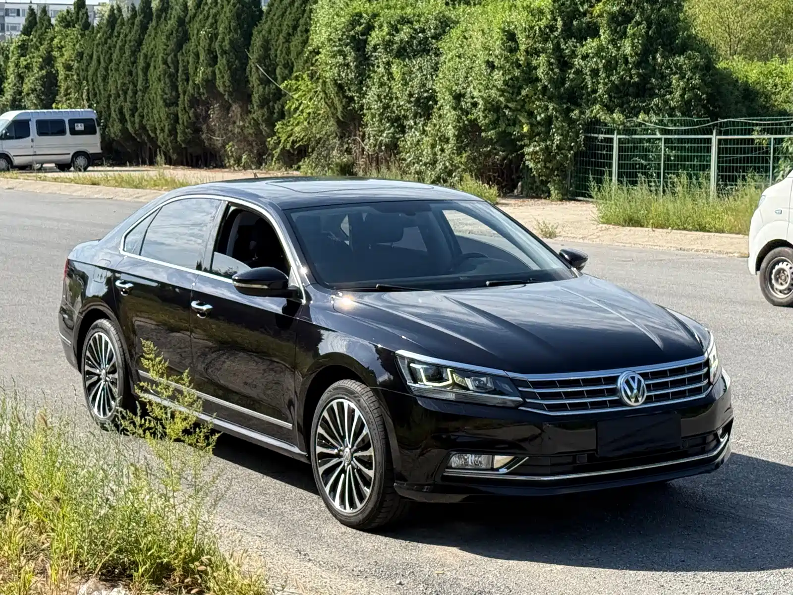 Фото 3 - Volkswagen Passat