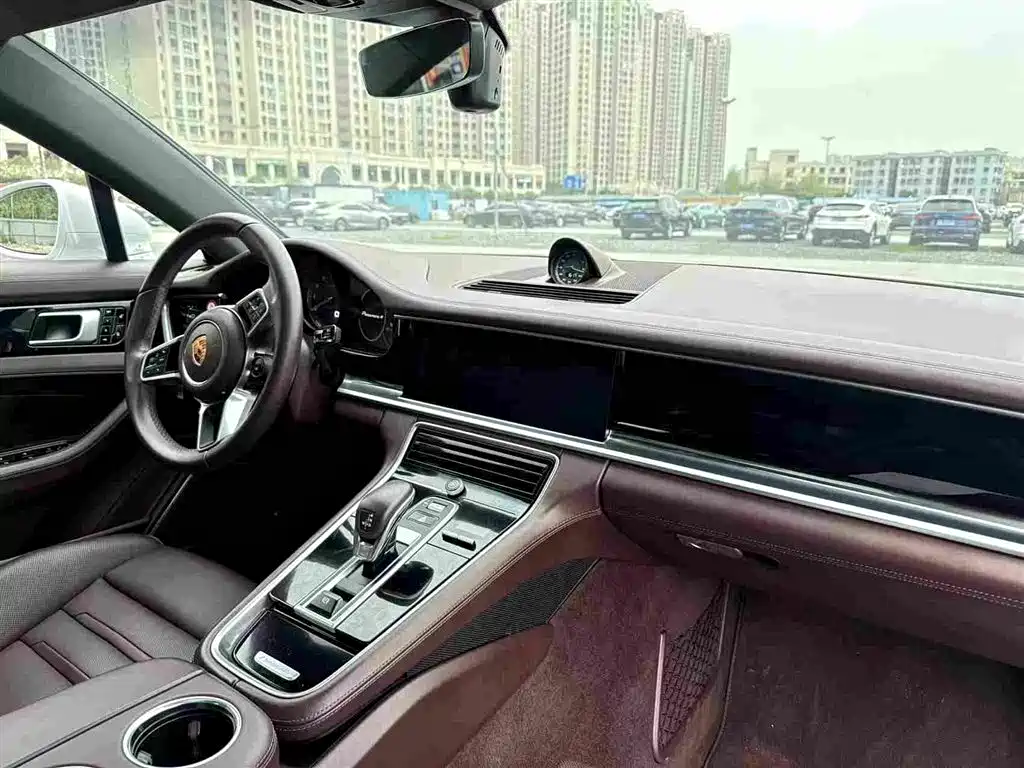 PORSCHE PANAMERA NEW ENERGY