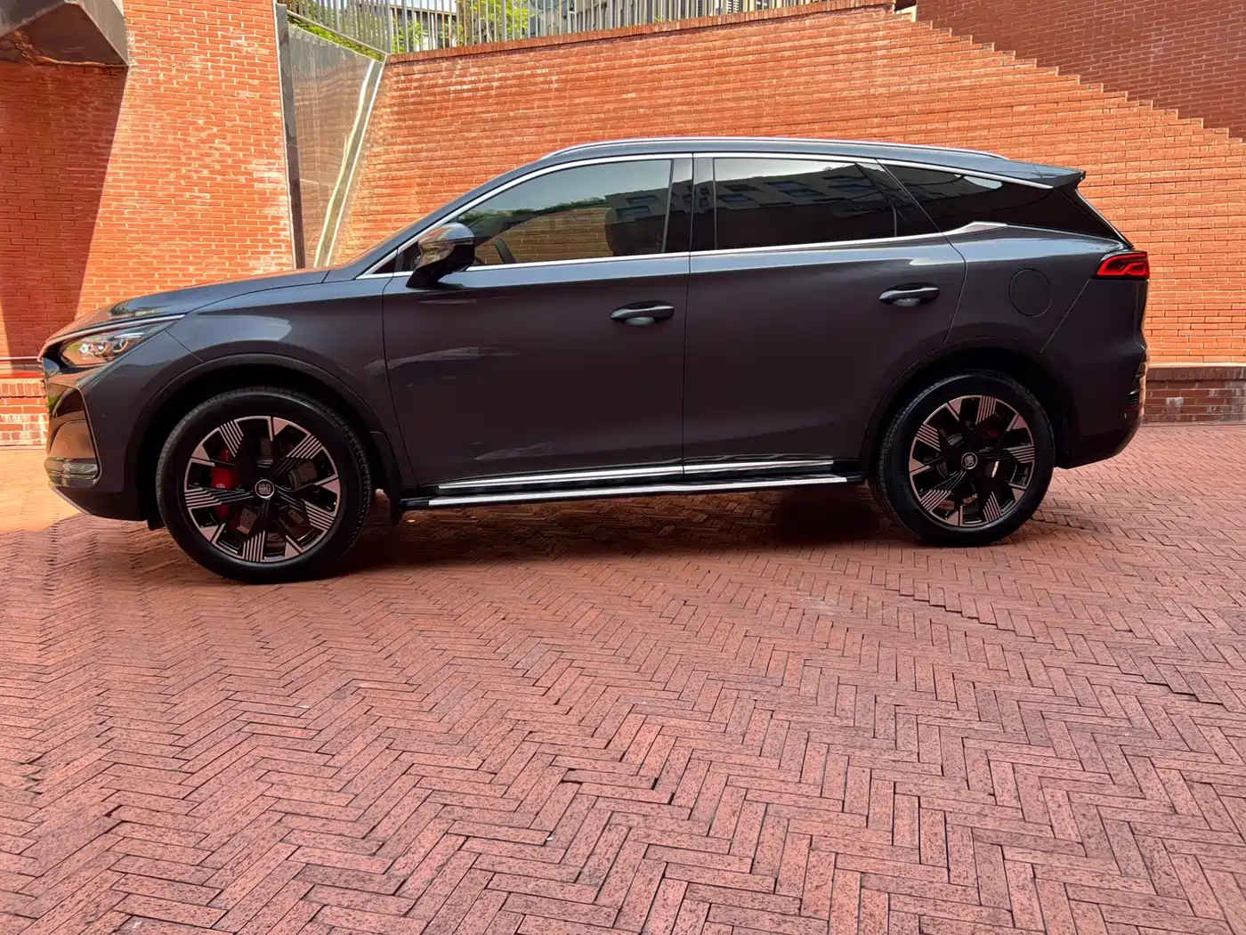 BYD Tang New Energy 2024 DM-i Glory Edition 200KM Flagship фото 4