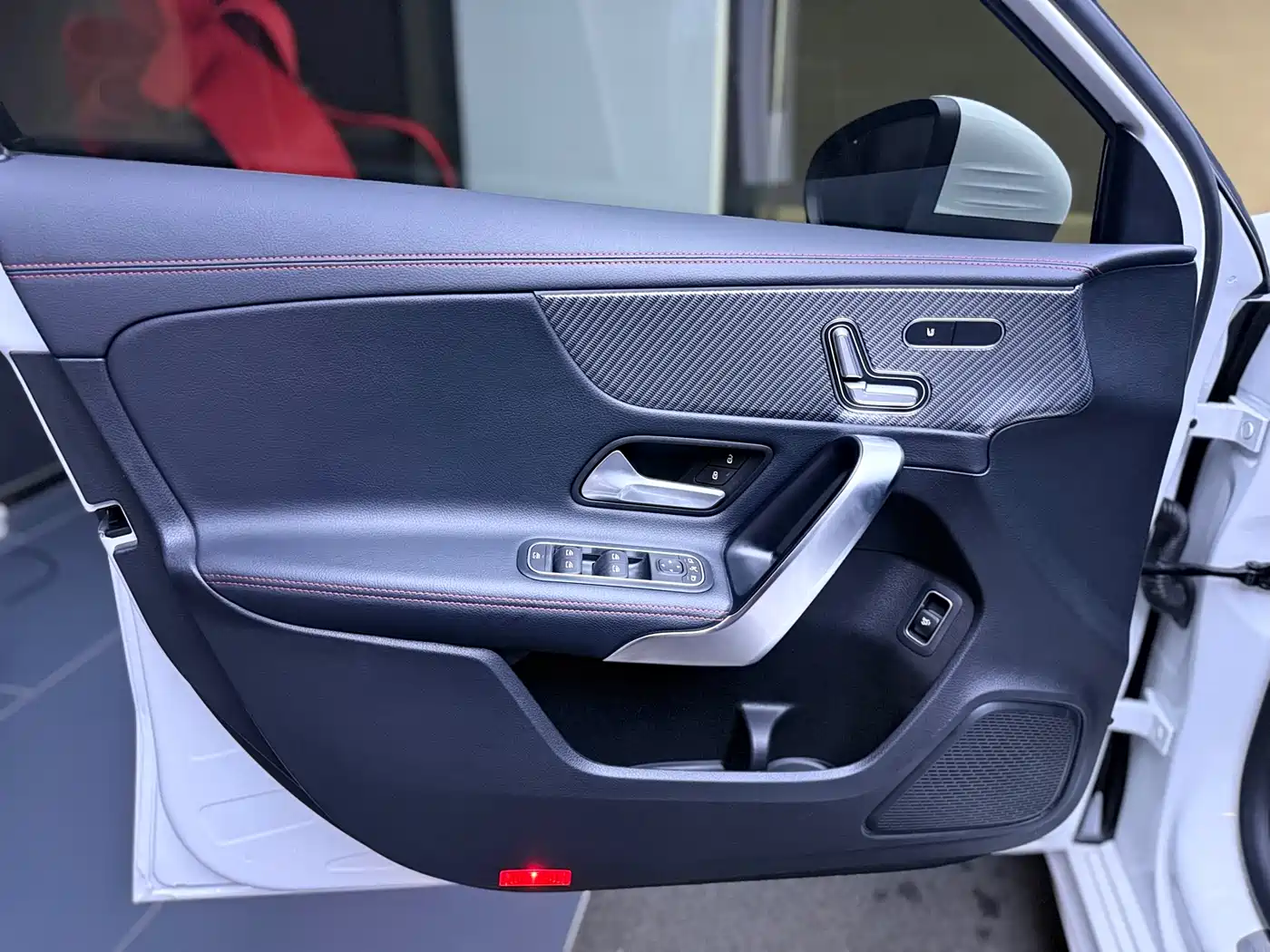 Mercedes-Benz A-Class 2024 Facelift A 200 L Fashion фото 3