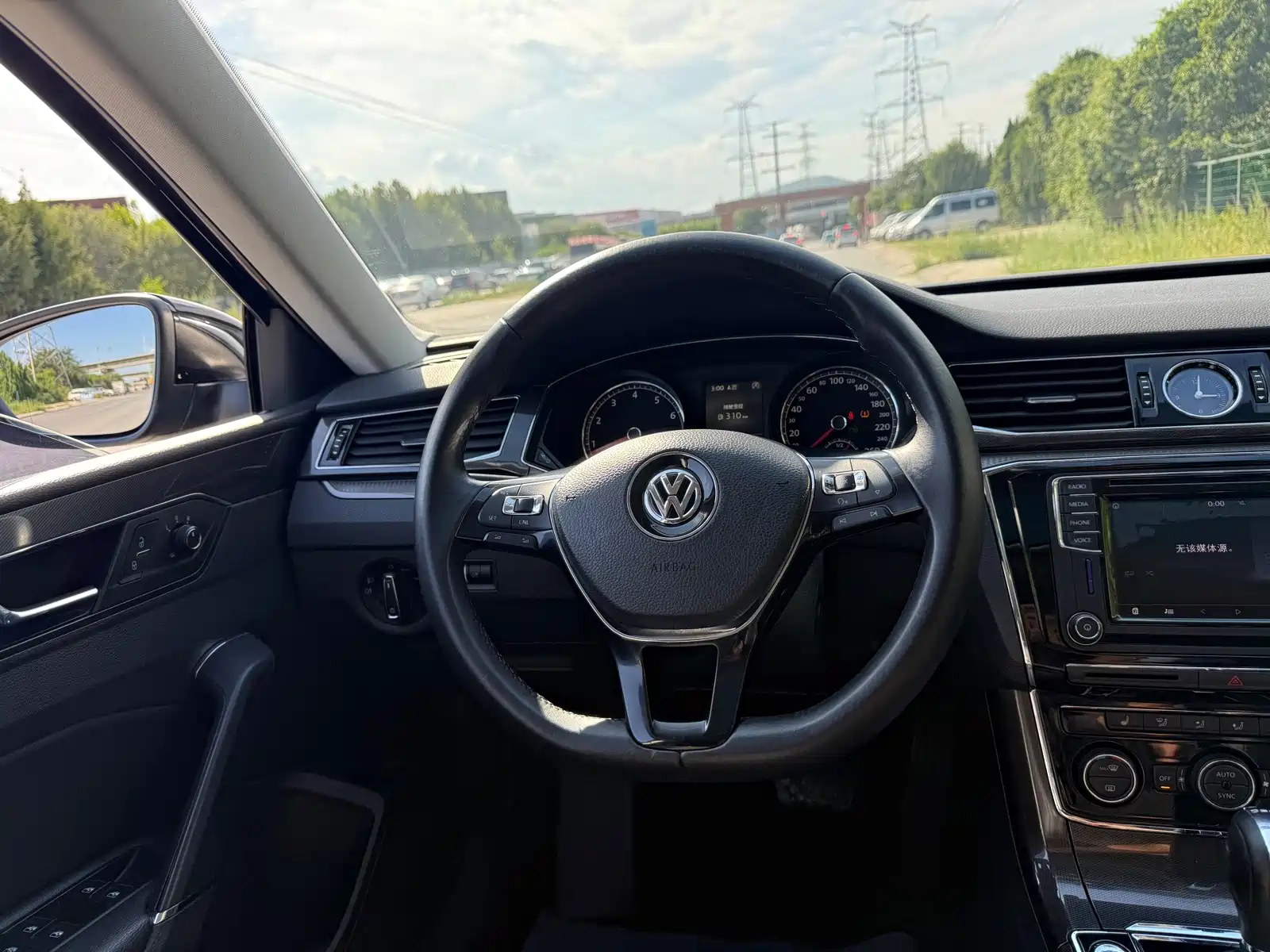 Фото 12 - Volkswagen Passat