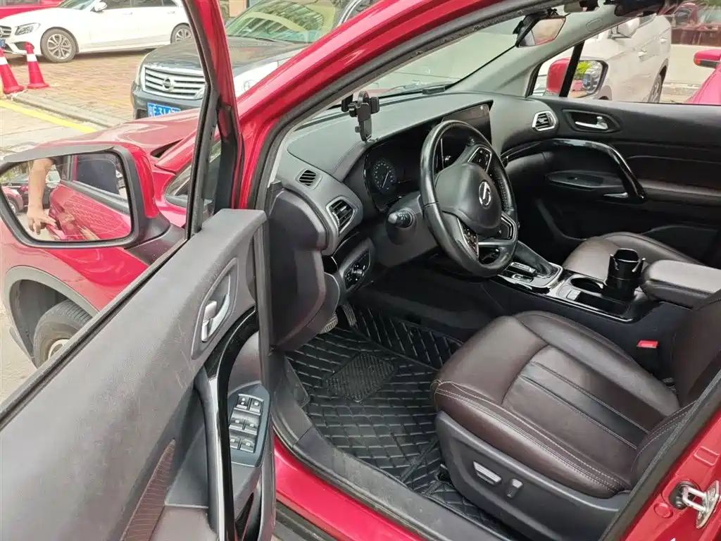 GAC Trumpchi Trumpchi GS4 2018 235T Automatic 2WD Luxury Smart Connect фото 14