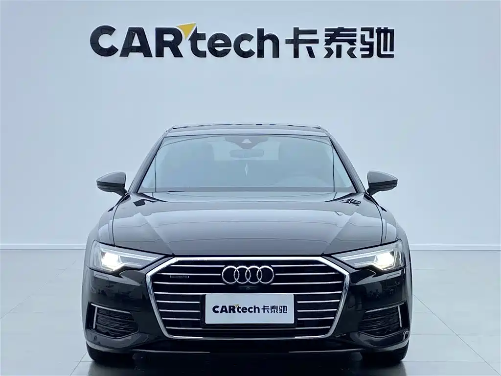 Audi A6L 2021 45 TFSI quattro Exclusive Elegance фото 2
