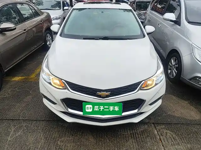  Chevrolet Cruze 2018 Hatchback 320 Automatic Pioneer Sunroof Edition