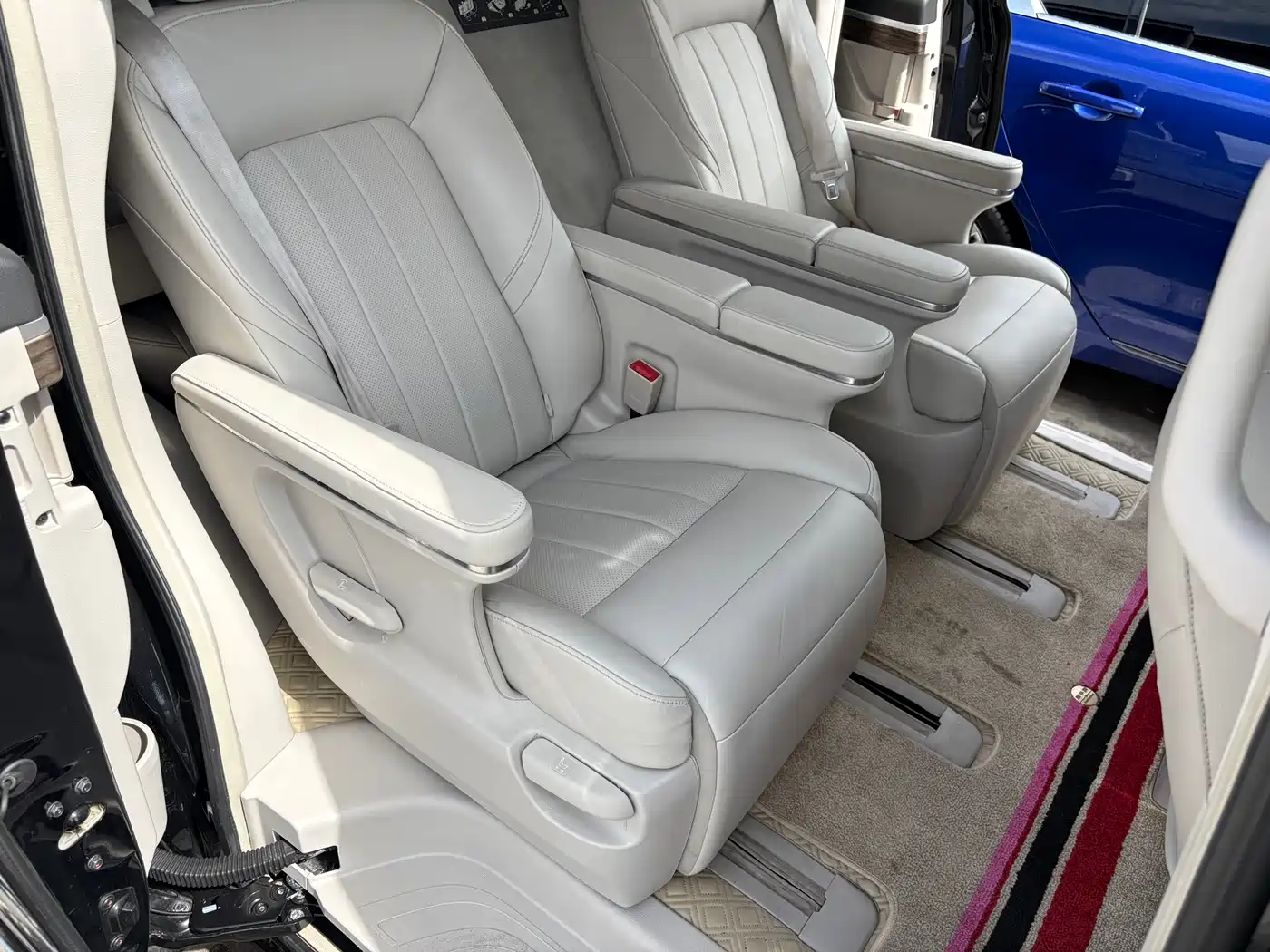 GAC Trumpchi Trumpchi M8 2018 2018 320T Premium Edition