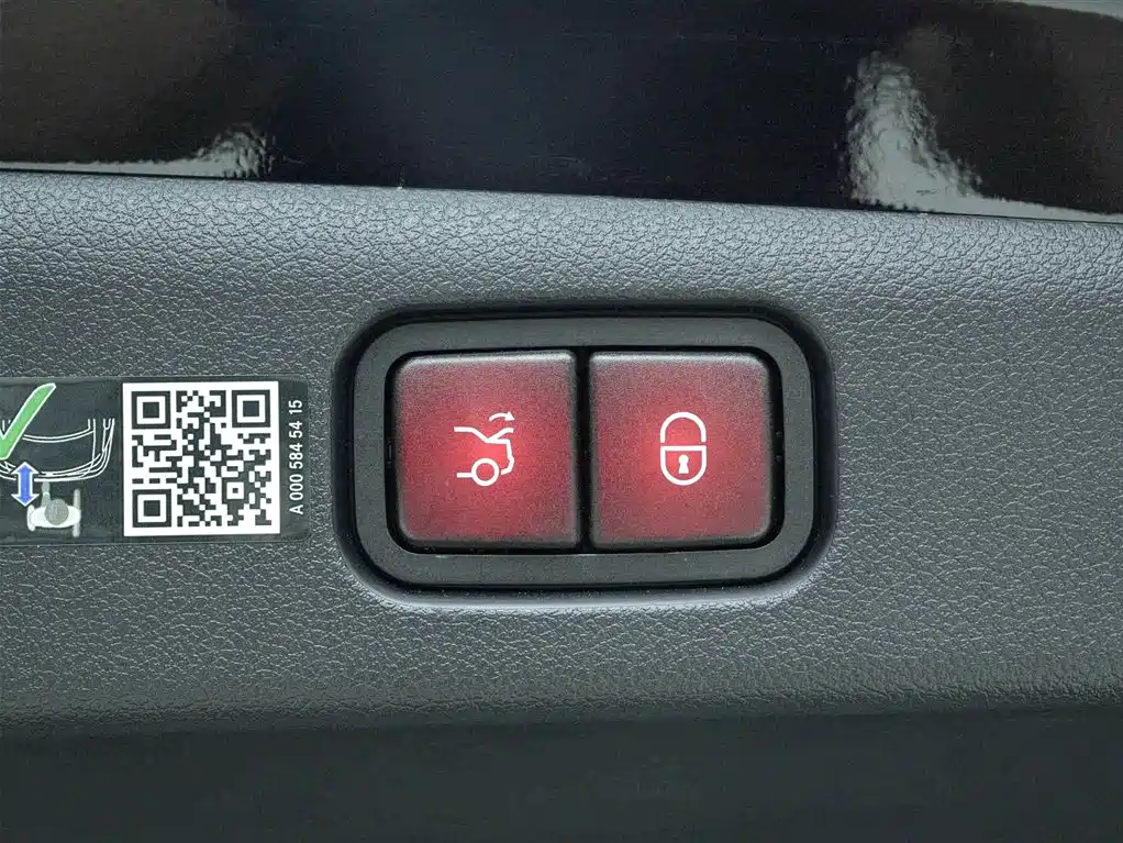 Mercedes-Benz E-Class 2025 E 300 L Fashion фото 19