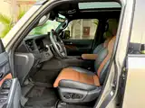 Photo 10 - Lexus GX
