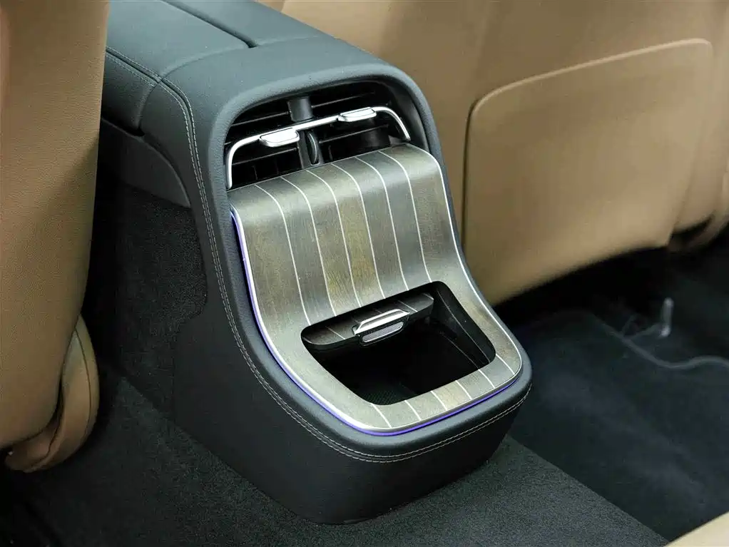 Mercedes-Benz E-Class 2025 E 300 L Fashion фото 17