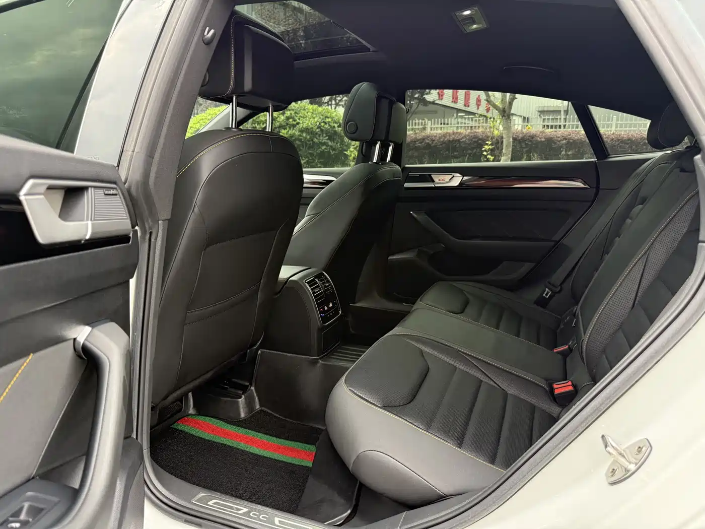 Volkswagen FAW-Volkswagen CC 2023 380TSI Eye-catching Edition фото 9