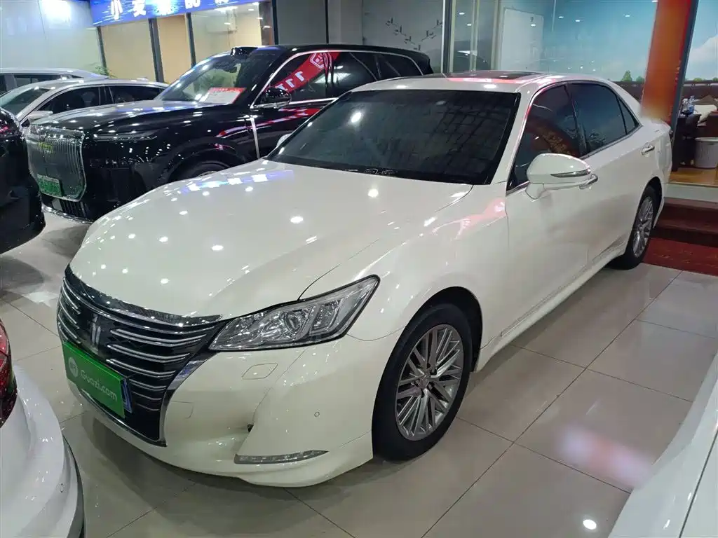 Toyota Crown 2015 2.5L Elite Version