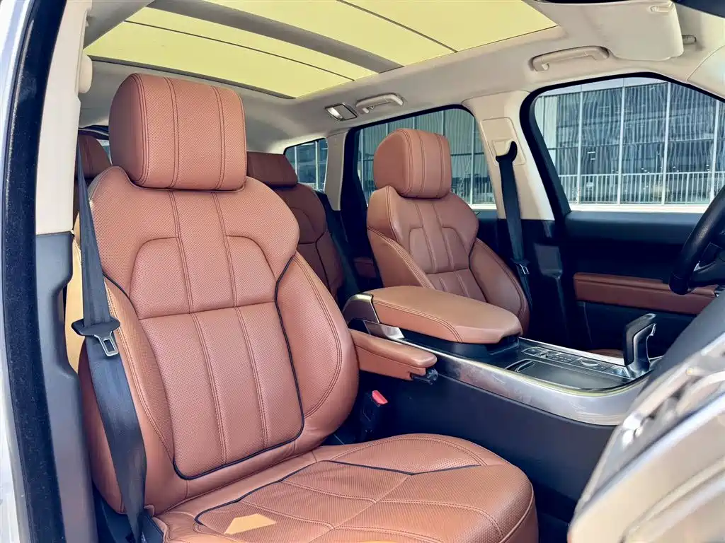Land Rover Range Rover Sport 2016 Model 3.0 SC V6 HSE DYNAMIC фото 4