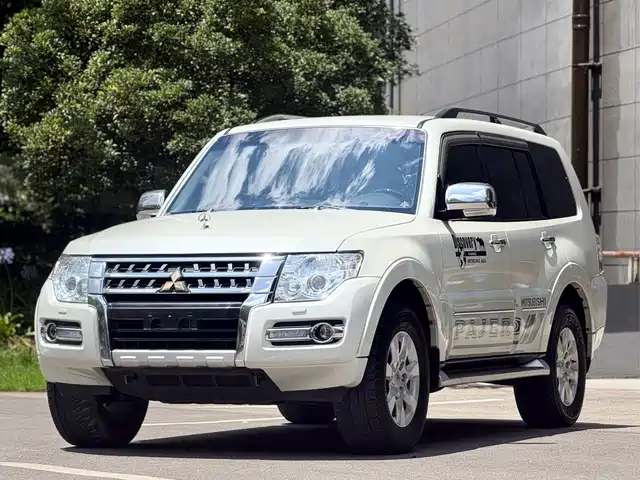  Mitsubishi Pajero (Import) 2020 Collector's Edition 3.0L Auto Premium Off-road