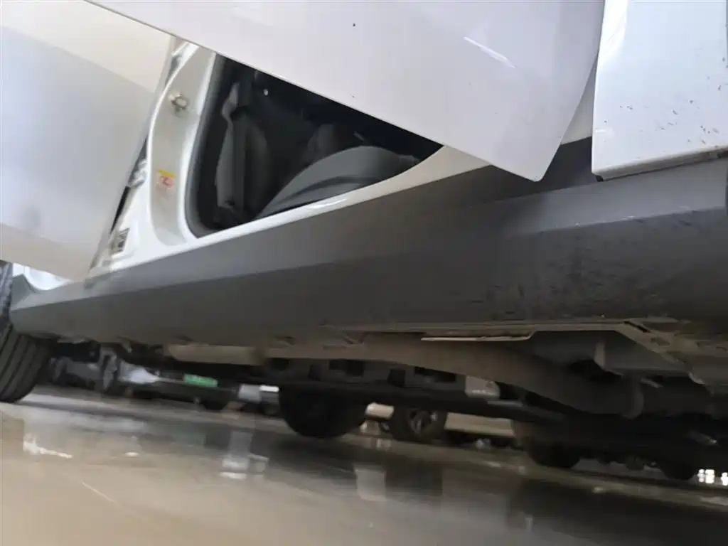 BYD Qin PLUS 2025 DM-i Smart Drive 55KM Leader фото 21
