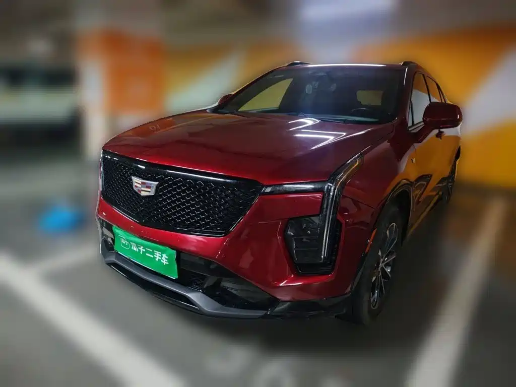 صورة 1 - Cadillac XT4