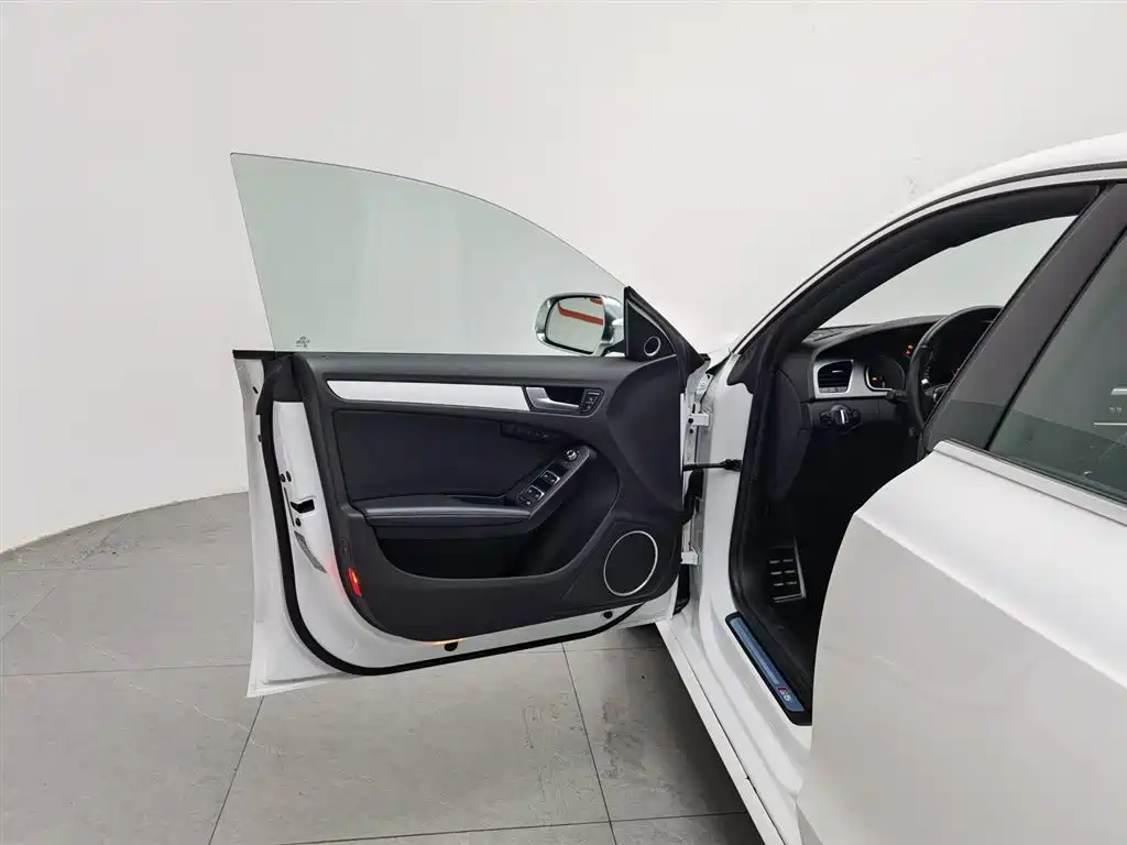 Audi S5 2012 S5 3.0T Sportback фото 8