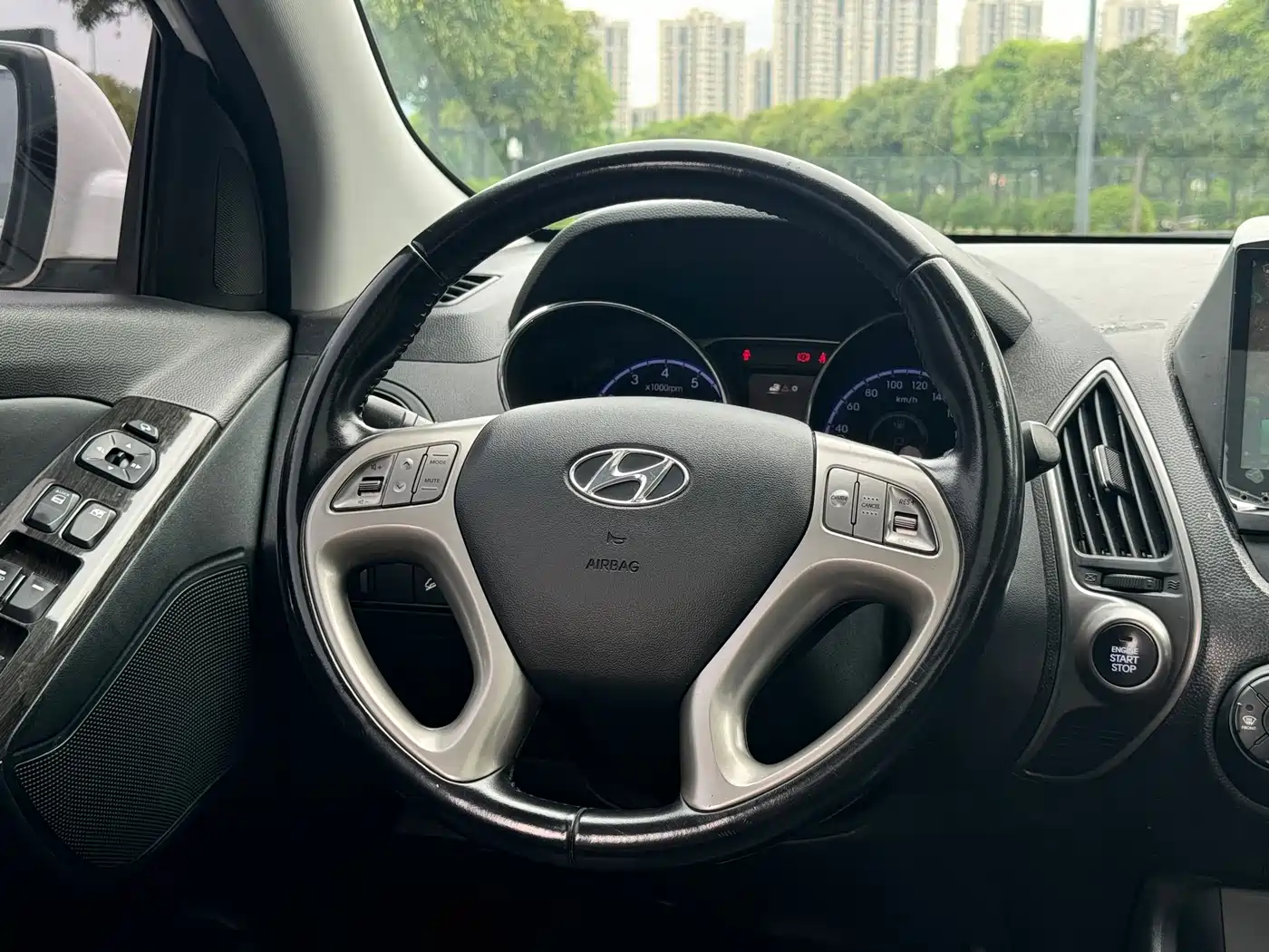Hyundai Beijing Hyundai ix35 2013 2.4L Automatic 2WD Leading GLX China IV фото 11