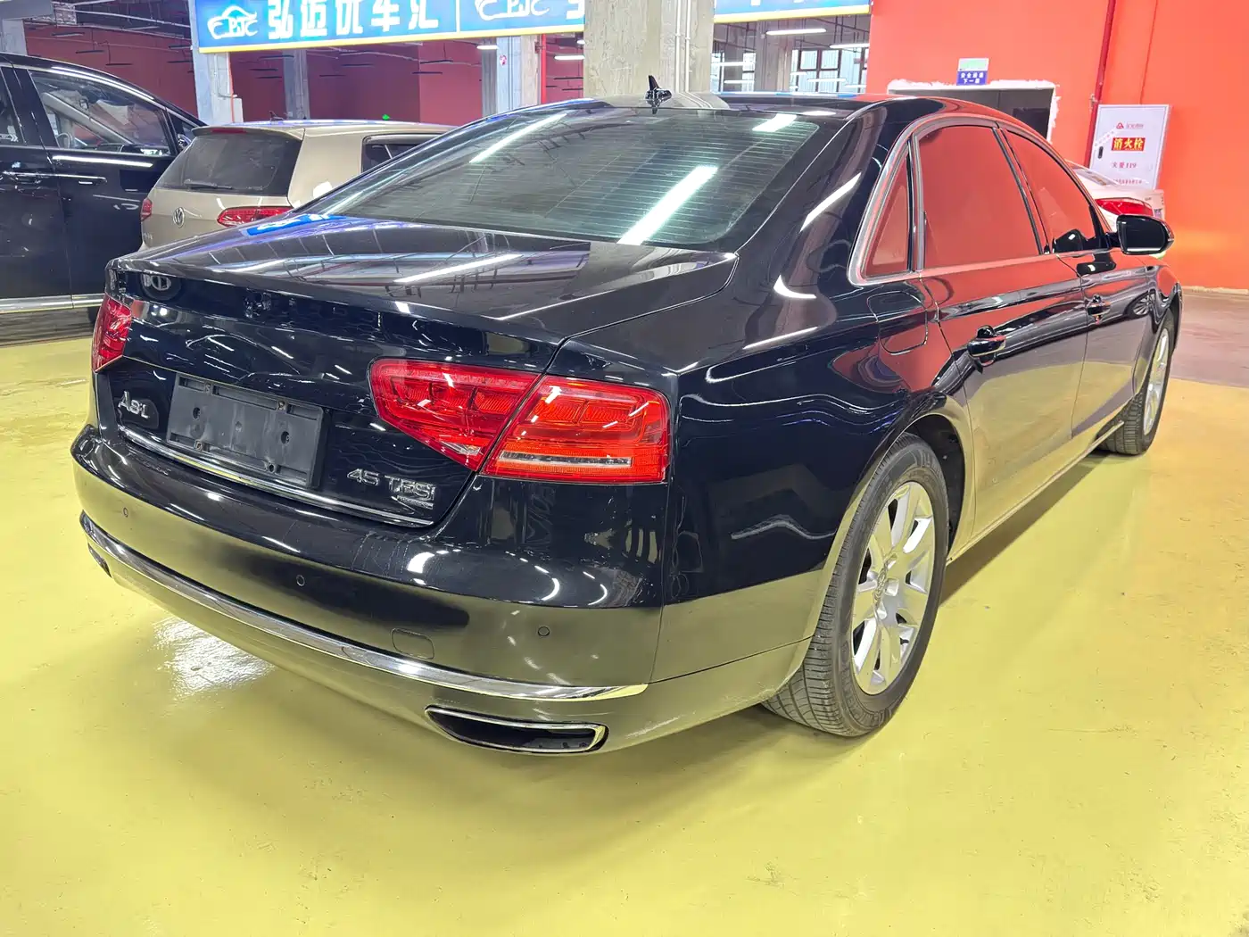Audi A8 2013 A8L 45 TFSI quattro Luxury фото 10