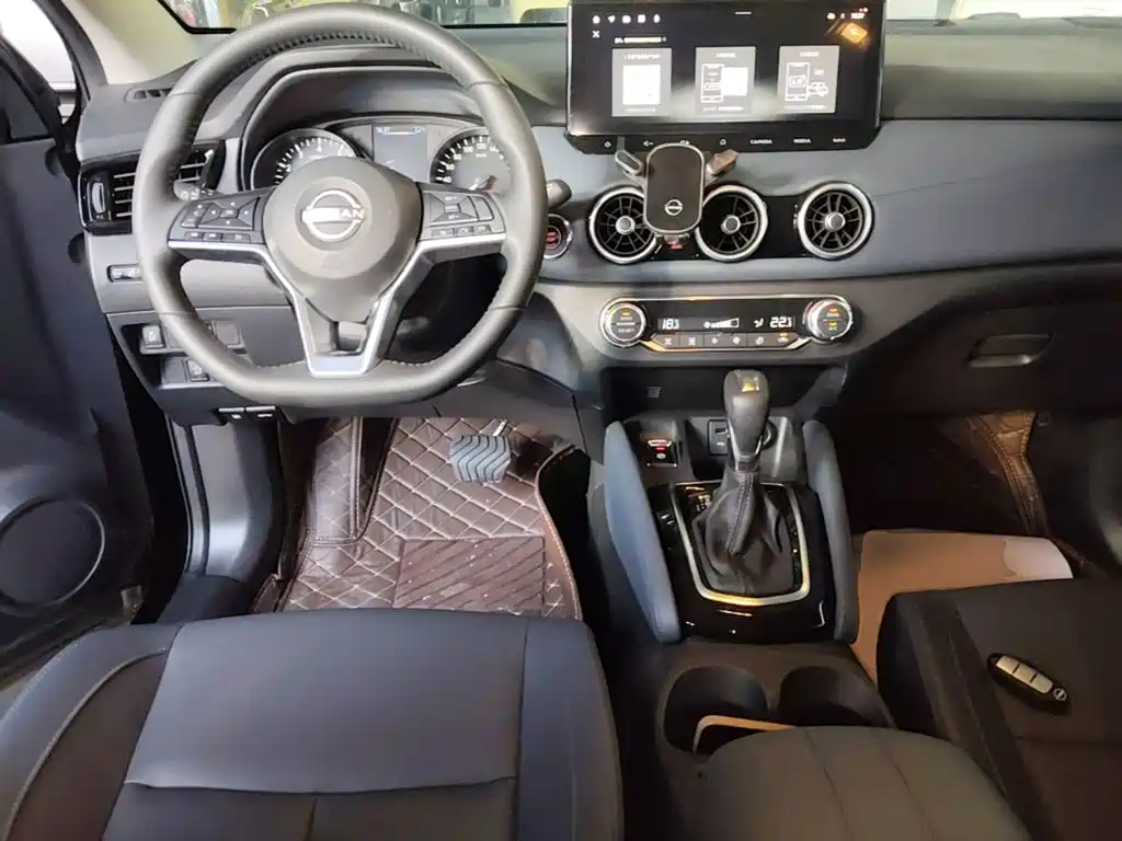Nissan Qashqai 2024 2025 Honor 2.0L CVT XV+ Leading Edition