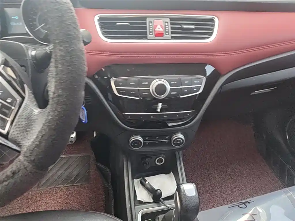 Haval H1 2016 Blue Label 1.5L AMT Luxury фото 13