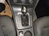Фото 14 - Volkswagen Golf
