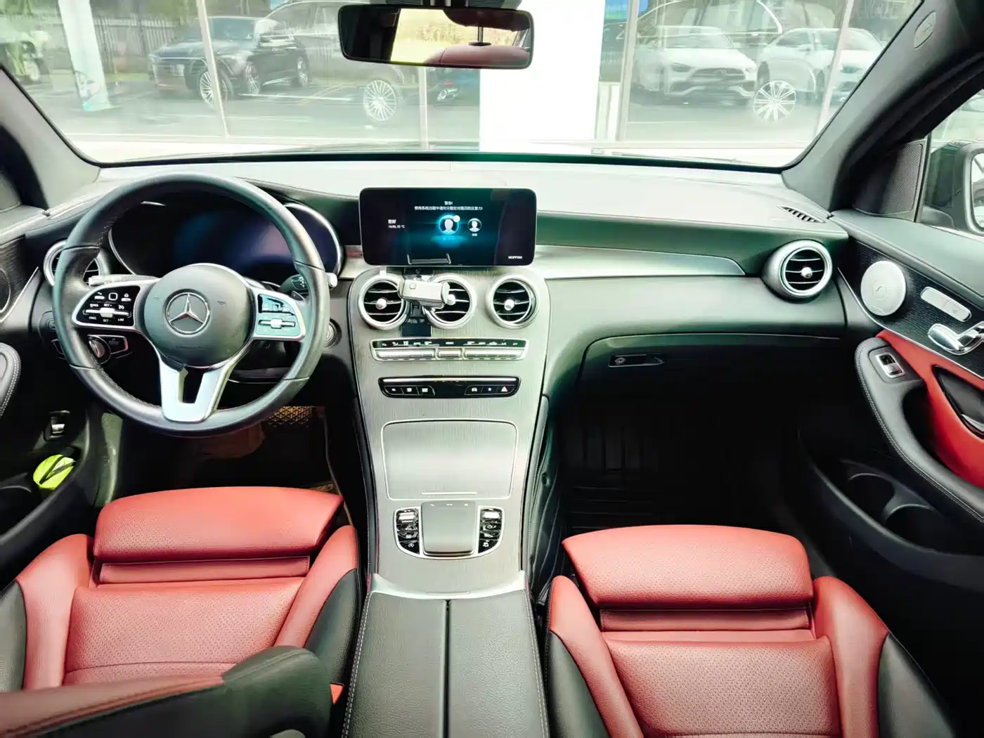 Mercedes-Benz GLC Coupe 2020 GLC 300 4MATIC Coupe SUV фото 14