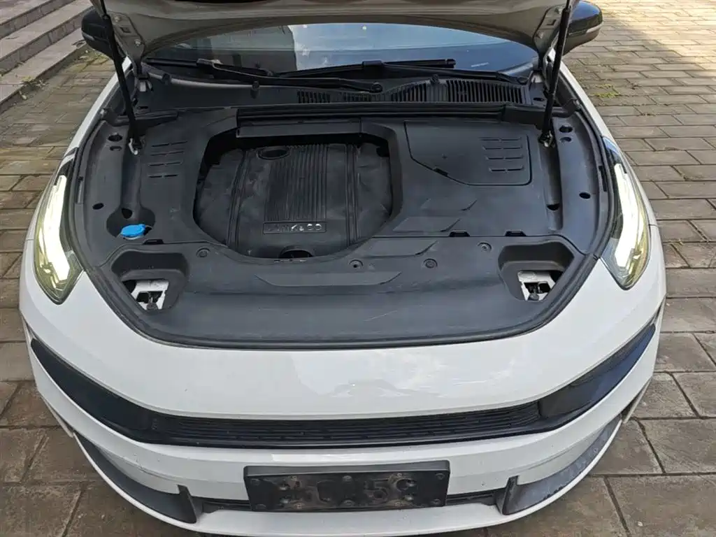 Lynk & Co 03 2020 1.5TD DCT Power Edition фото 20