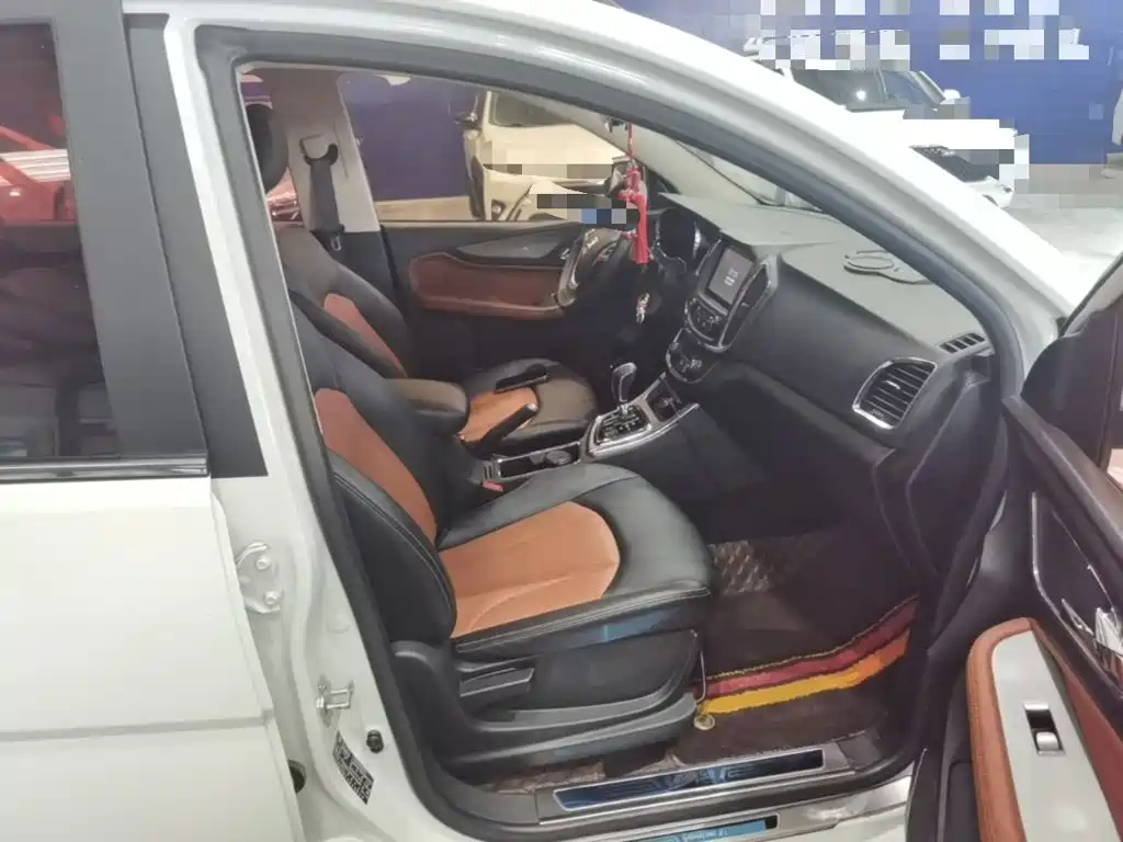 Baojun 560 2017 2016 1.8L iAMT Elite