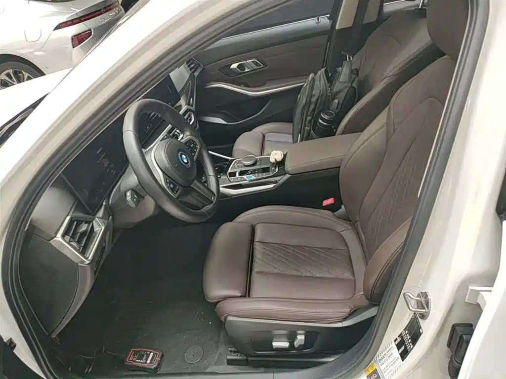 BMW i3 2022 eDrive 35 L фото 15