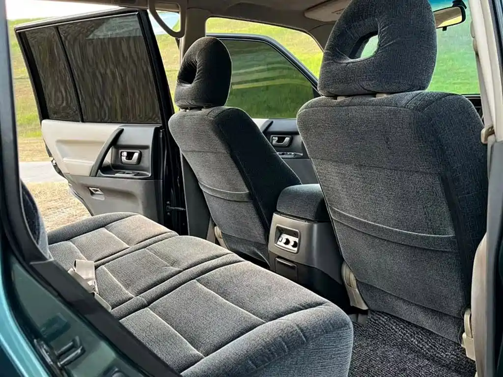 Mitsubishi Pajero 2003 2004 Model V73 3.0L GLS