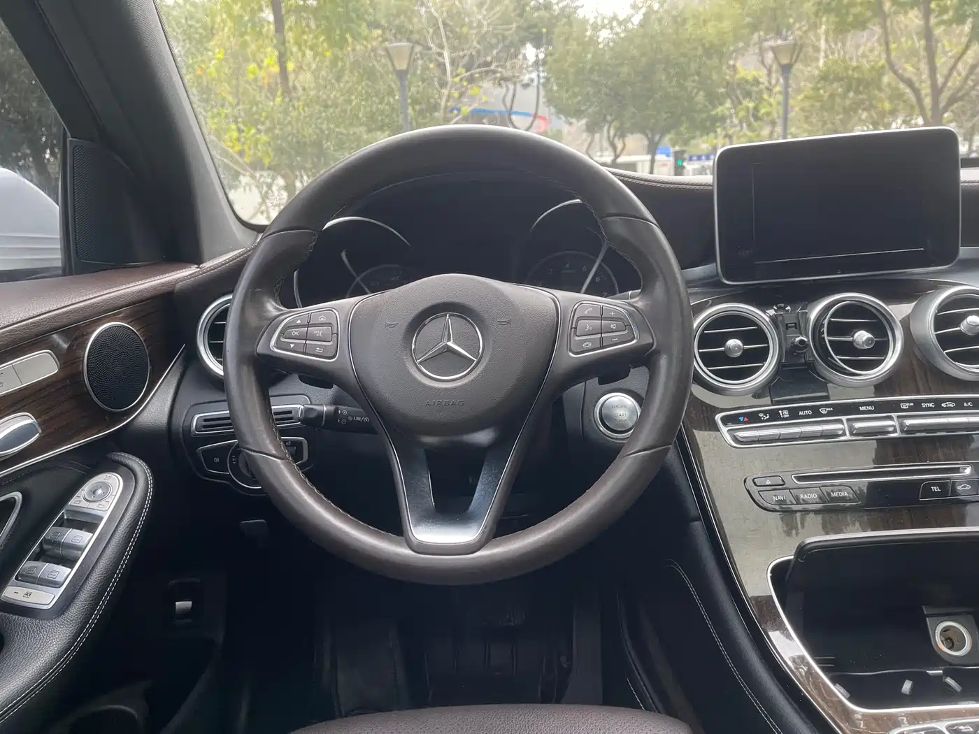 Mercedes-Benz GLC 2017 GLC 260 4MATIC Dynamic фото 11