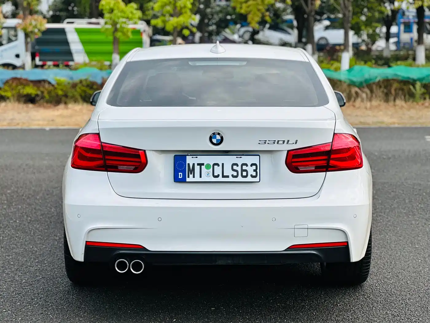 BMW 3 Series 2017 330Li M Sport фото 11