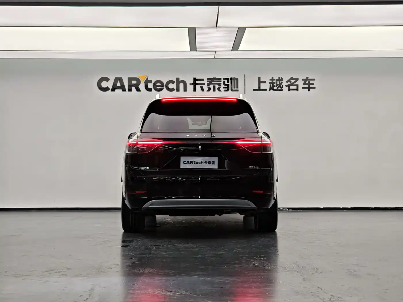 AITO Wenjie AITO M9 2025 Extended Range Ultra 52kWh 6-Seater фото 6