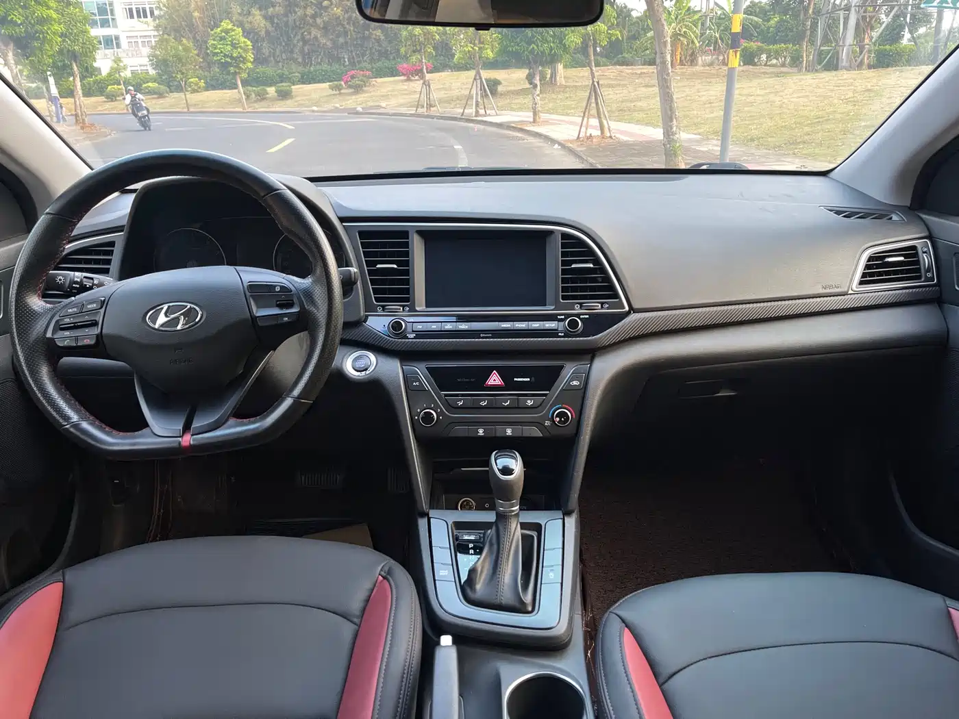 Hyundai Elantra 2019 1.4T Dual-clutch XuanDong·Vitality Type фото 5