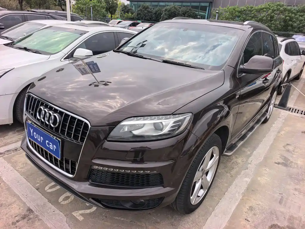 Фото 1 - Audi Q7