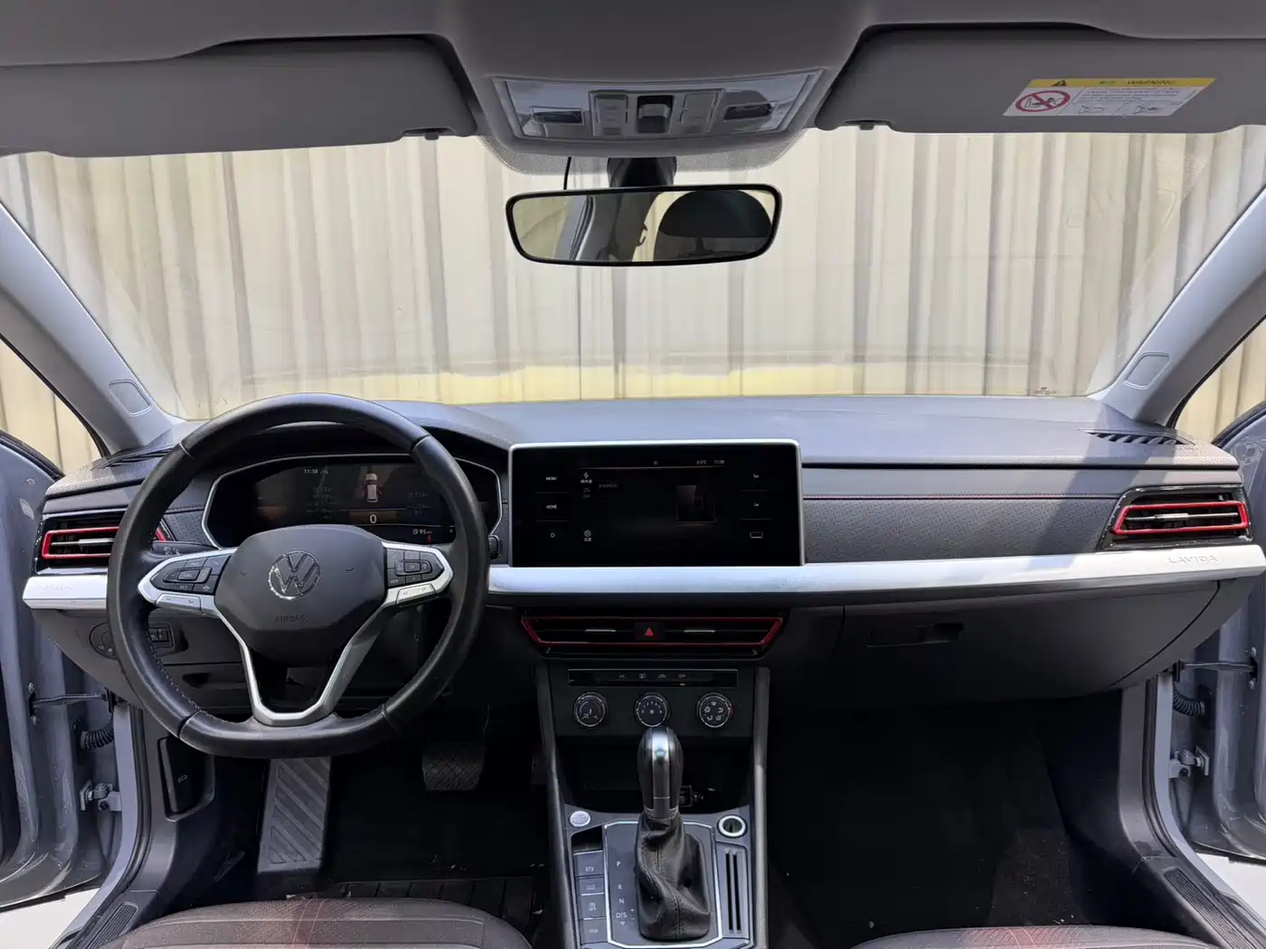 Volkswagen Lavida 2023 280TSI DSG Starlight Comfort Edition фото 8
