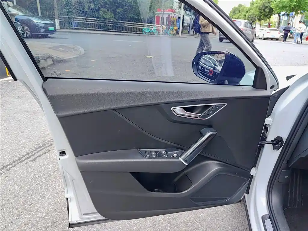 Audi Q2L 2021 Model 35 TFSI Fashion Dynamic фото 6
