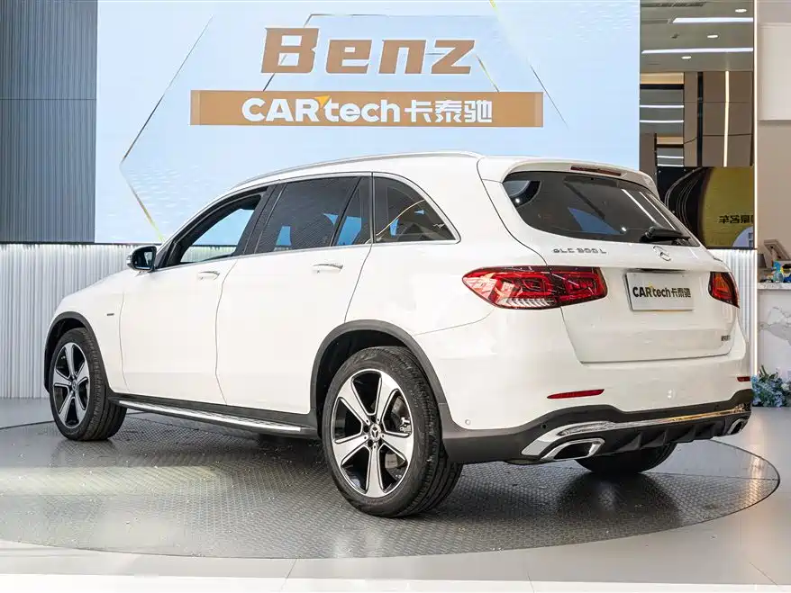 Mercedes-Benz GLC 2022 Facelift GLC 300 L 4MATIC Dynamic Collector's Edition фото 20
