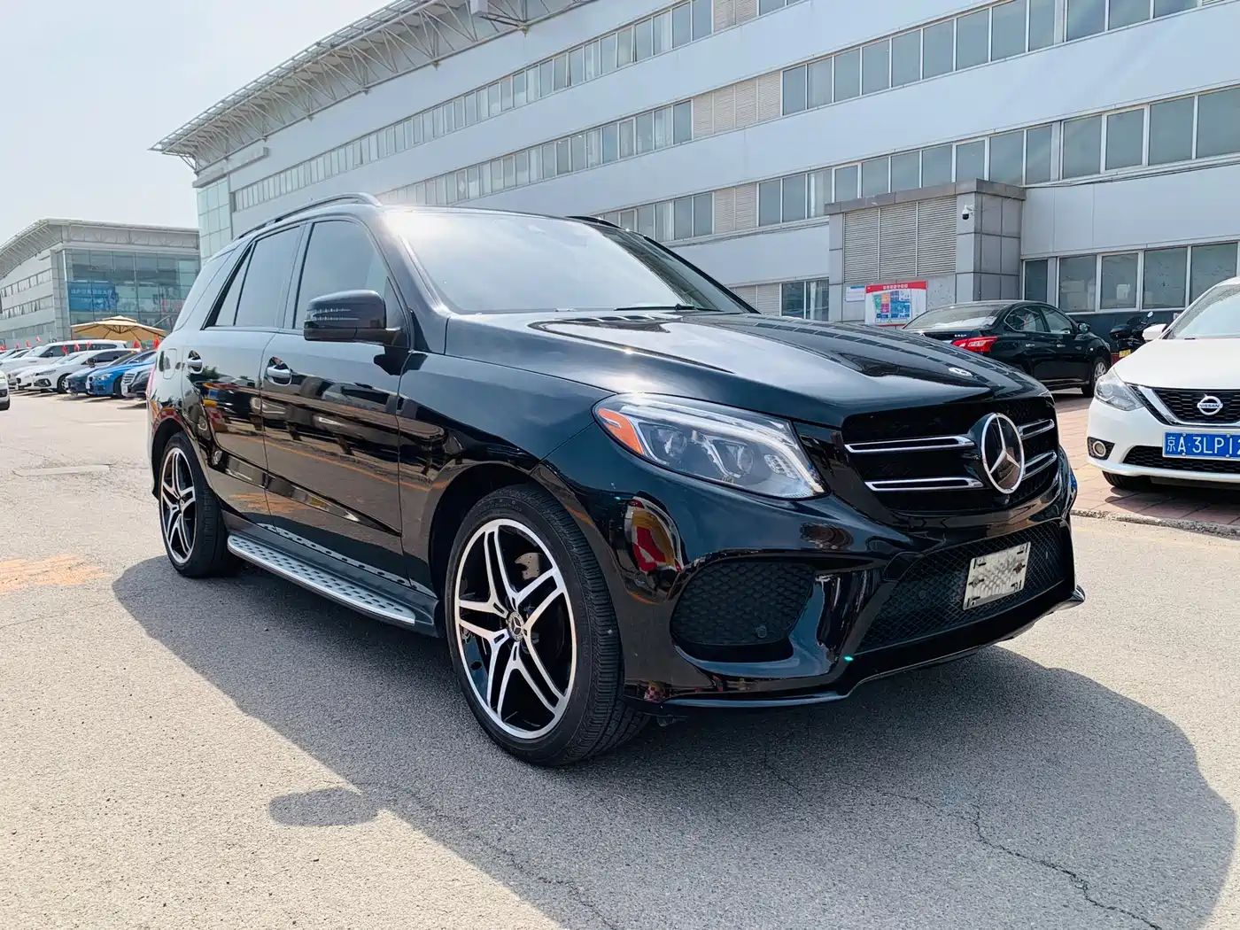 Mercedes-Benz GLE 2018 GLE 400 4MATIC Ultimate Edition фото 3