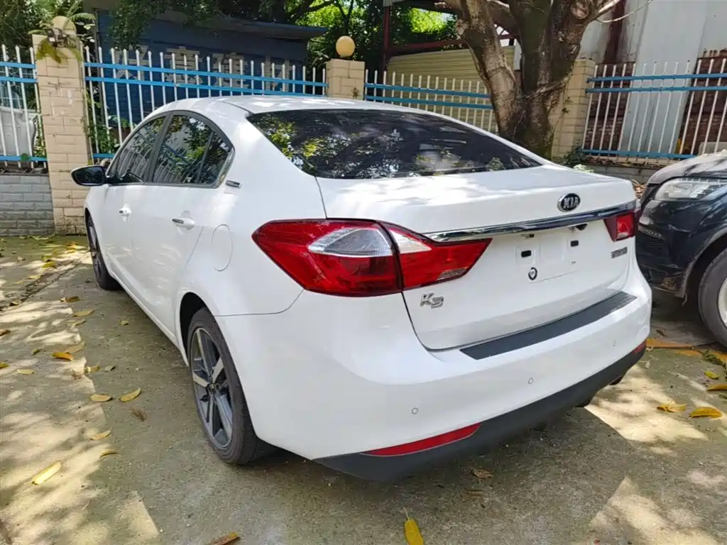 Kia K3 2017 1.6L Automatic 15th Anniversary Special GLS фото 5