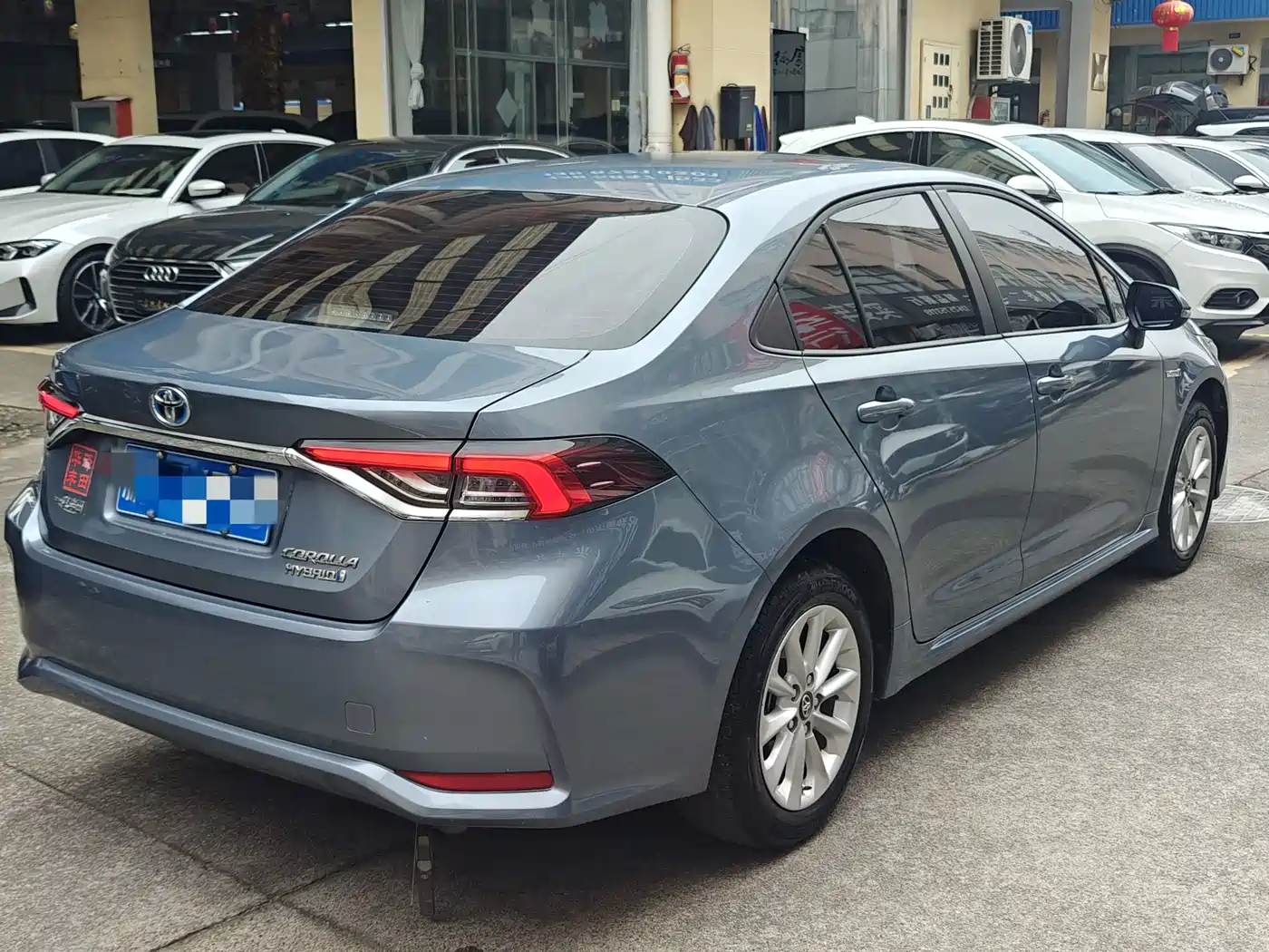 Toyota Corolla 2021 Hybrid 1.8L E-CVT Elite Edition фото 7