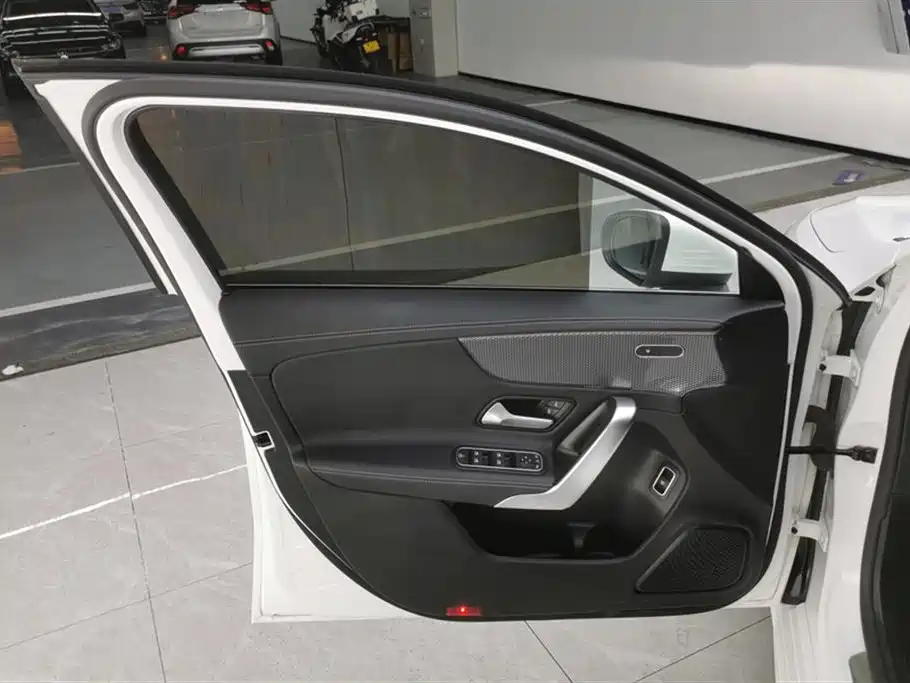 Mercedes-Benz A-Class 2022 Facelift II A 200 L Sport Sedan Fashion фото 7