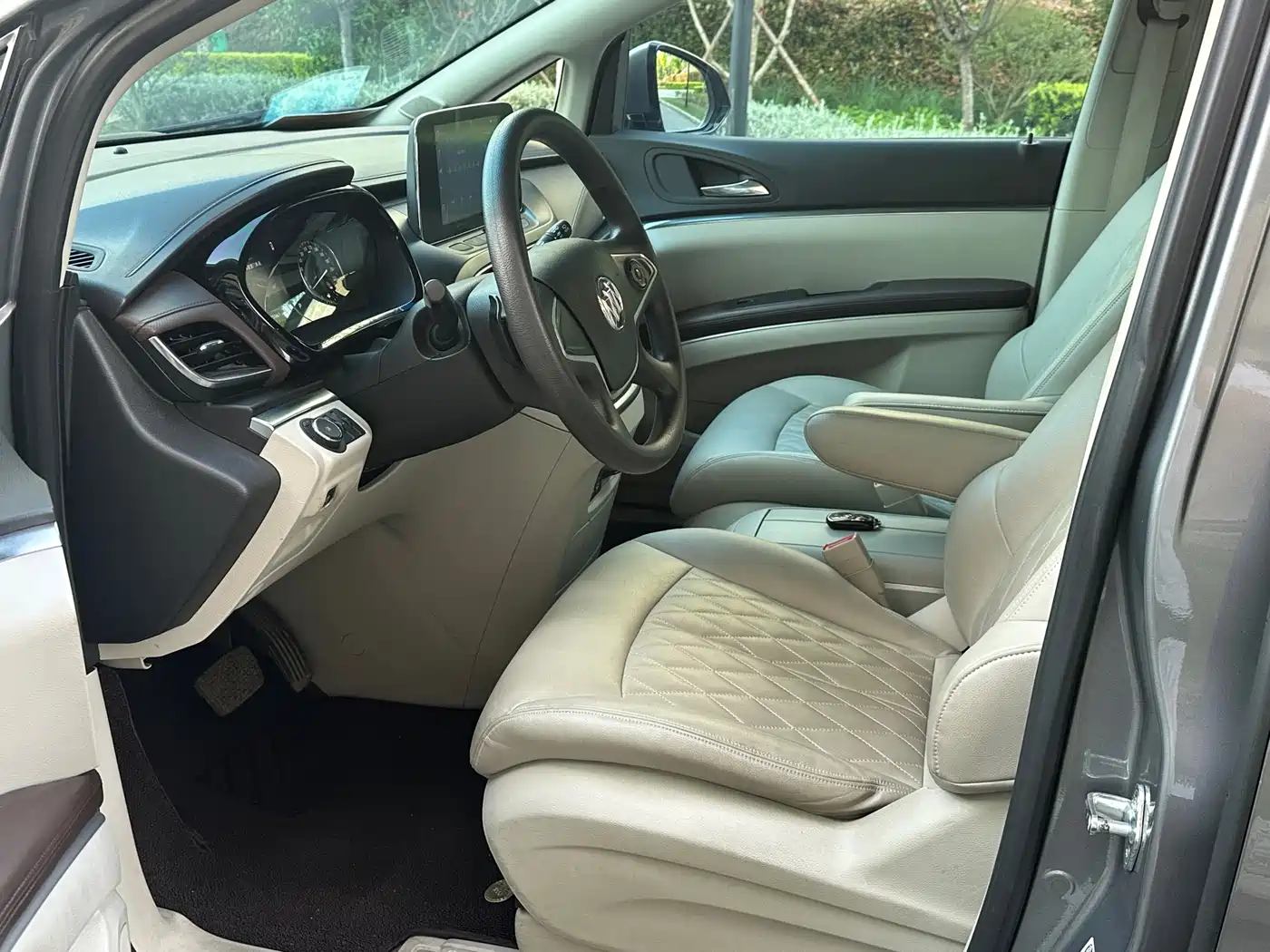 Buick GL8 2021 Land Business Class 652T Comfort фото 7