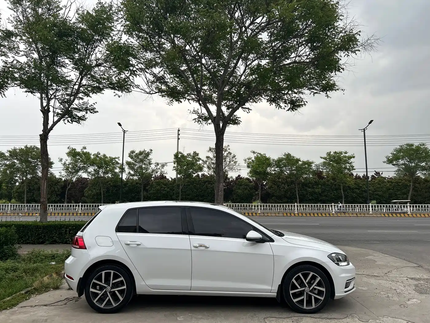 Volkswagen Golf 2020 Beloved Edition 280TSI DSG Comfort фото 6